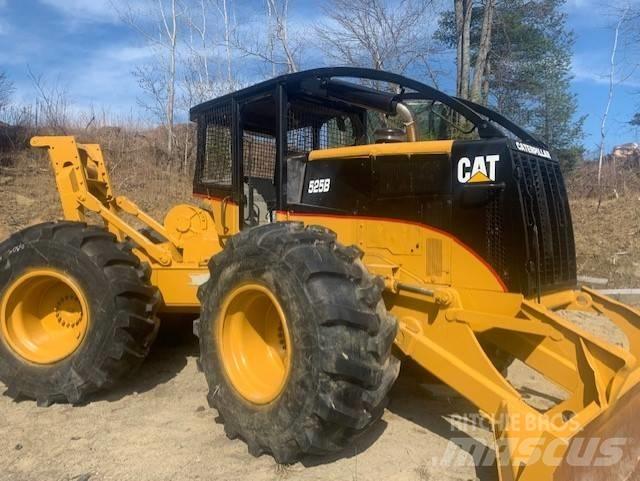 CAT 525B Skiddery