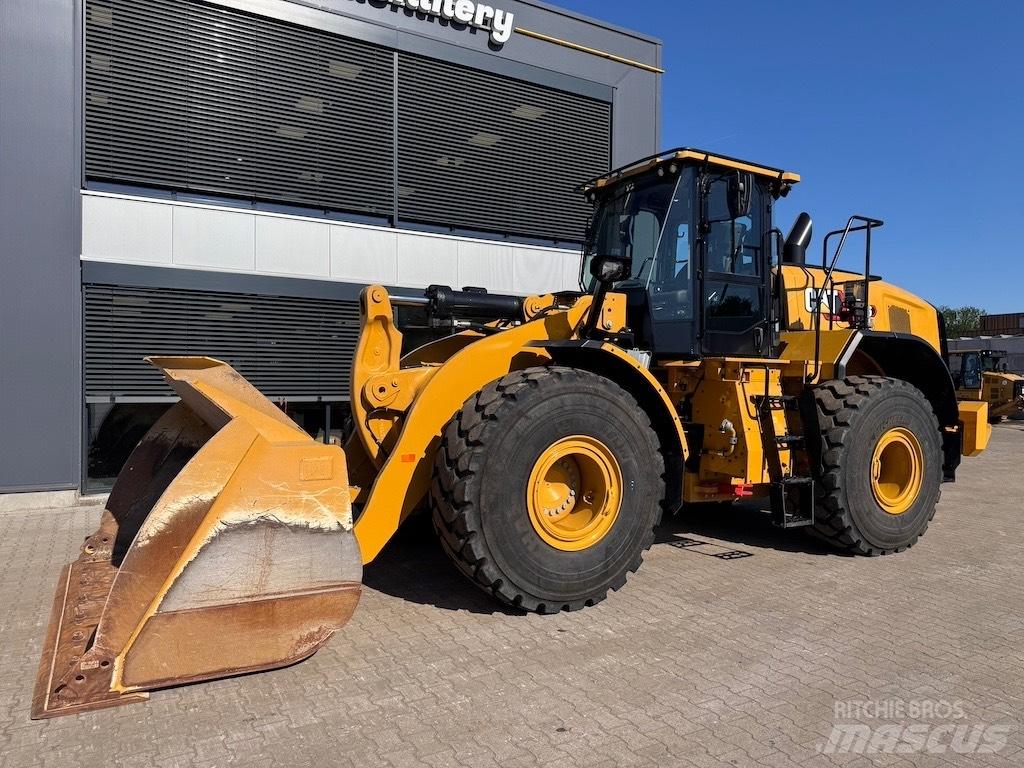 CAT 966 Kolesové nakladače