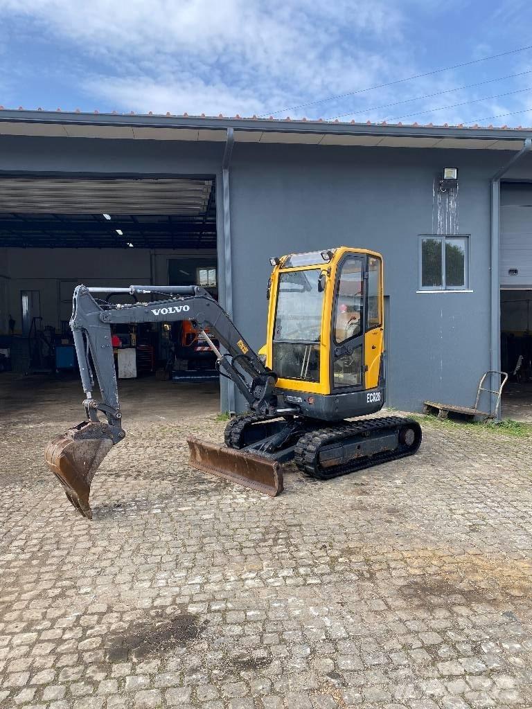 Volvo ECR 28 Mini rýpadlá < 7t