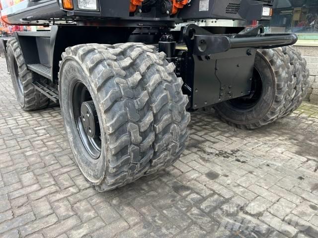 Hitachi ZX 170 W-6 Kolesové rýpadlá