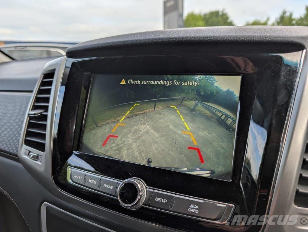Ssangyong Musso Automobily