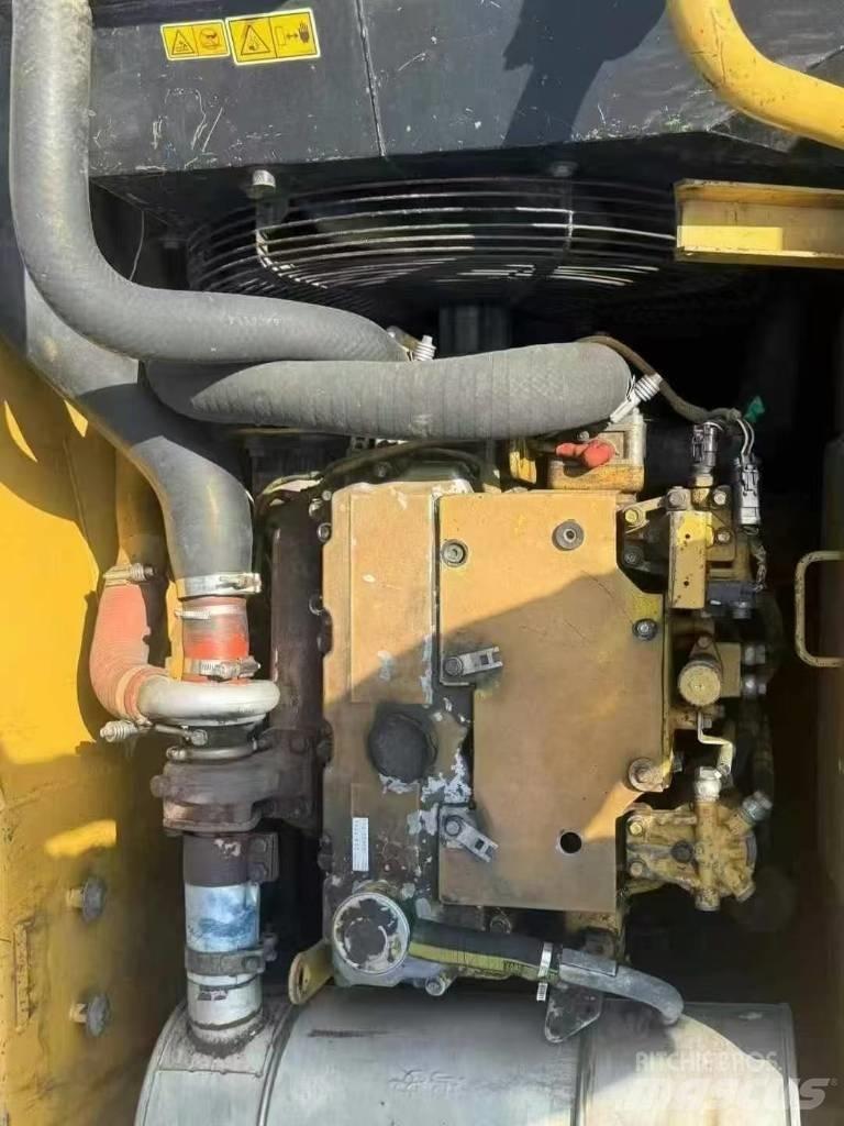 CAT 315 D Pásové rýpadlá
