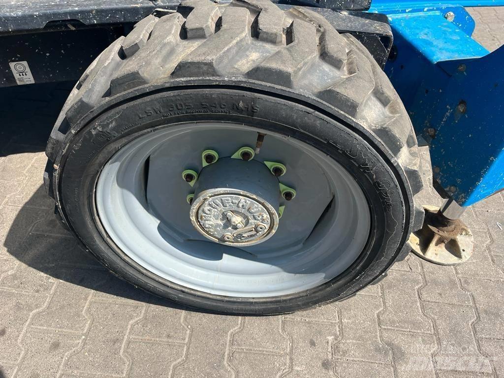 Genie GS 3390 RT Nožnicové zdvíhacie plošiny