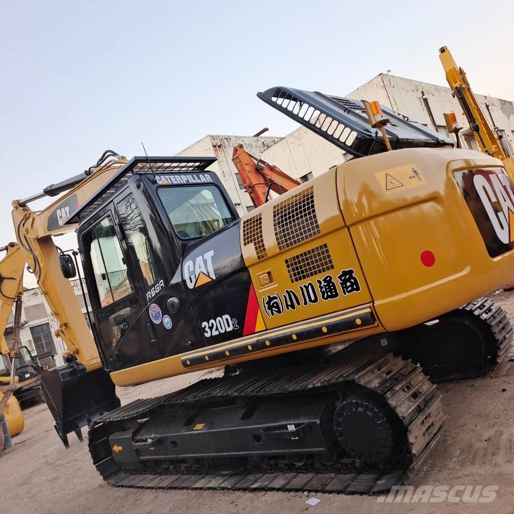 CAT 320 D2L Pásové rýpadlá