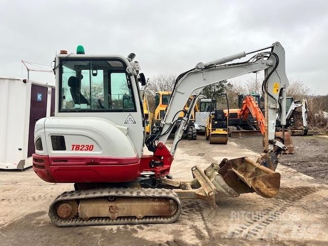 Takeuchi TB 230 Mini rýpadlá < 7t