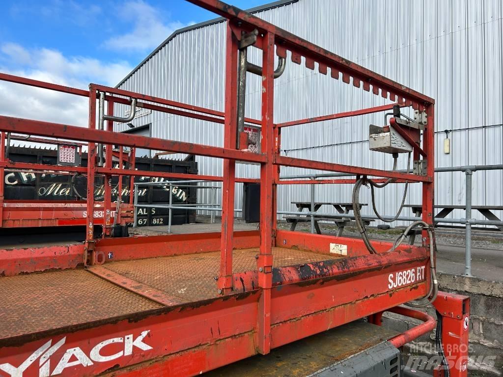SkyJack SJ 6826 RT Nožnicové zdvíhacie plošiny