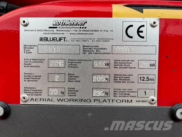 Bluelift SA 18 Kompaktné samohybné kĺbové plošiny