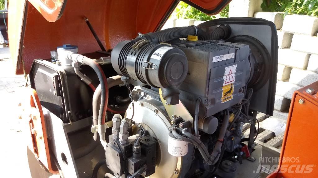 Atlas AW240 Tandemové valce