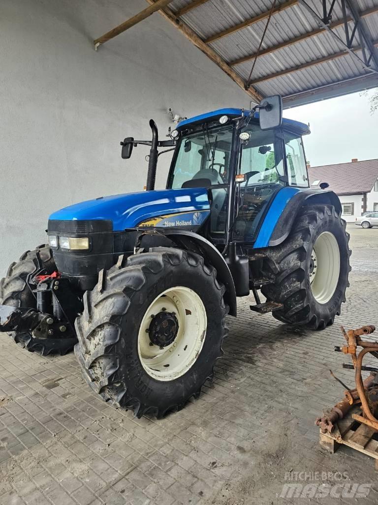 New Holland TM 140 Traktory