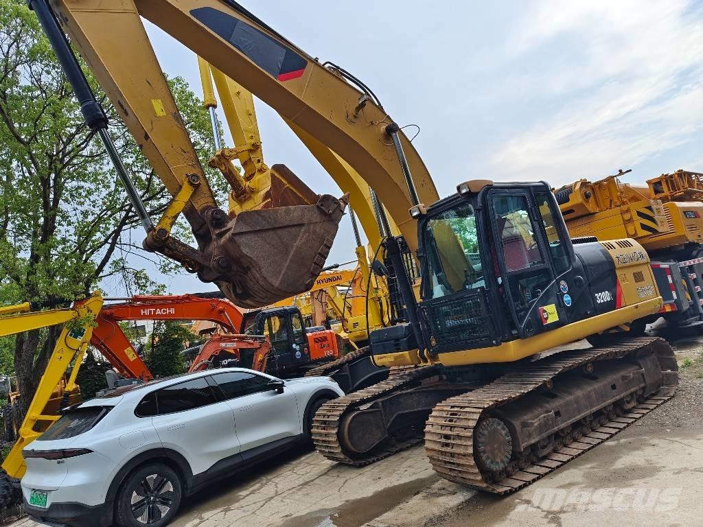 CAT 320 D2 Pásové rýpadlá