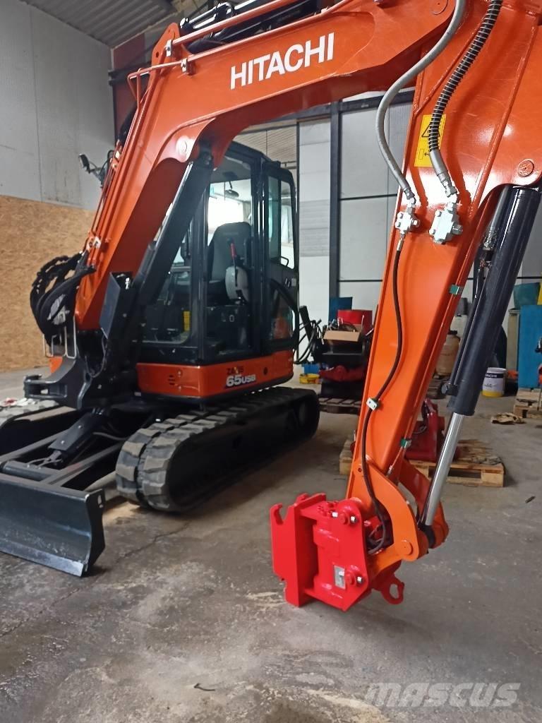Hitachi ZX65 Pásové rýpadlá