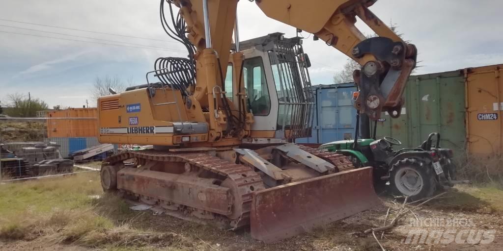 Liebherr R 932 T Špeciálne bagre