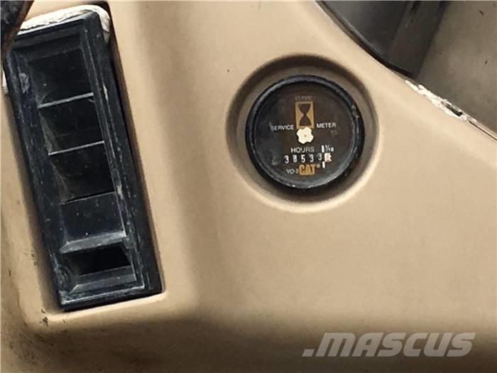 CAT 330 B L Pásové rýpadlá