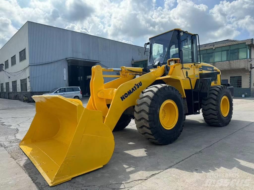 Komatsu WA 320-5 Kolesové nakladače