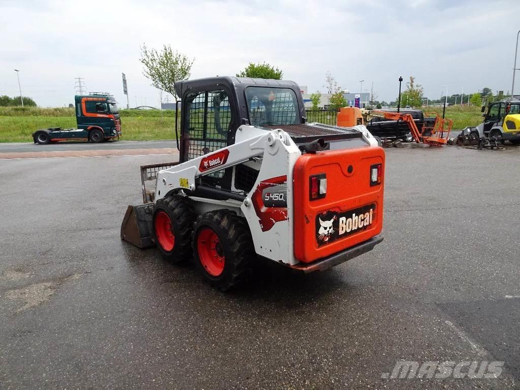 Bobcat S450 Šmykom riadené nakladače