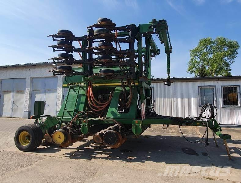 John Deere 750 A Ďalšie poľnohospodárske stroje