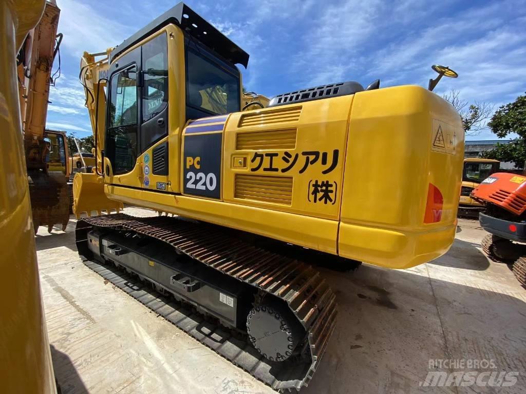 Komatsu PC220-7 Pásové rýpadlá