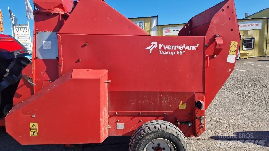 Kverneland 853 Drviče a rezače balíkov