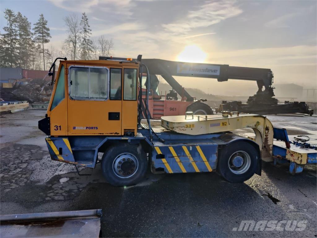 Sisu TR 180 AL 2 Terminálový ťahač