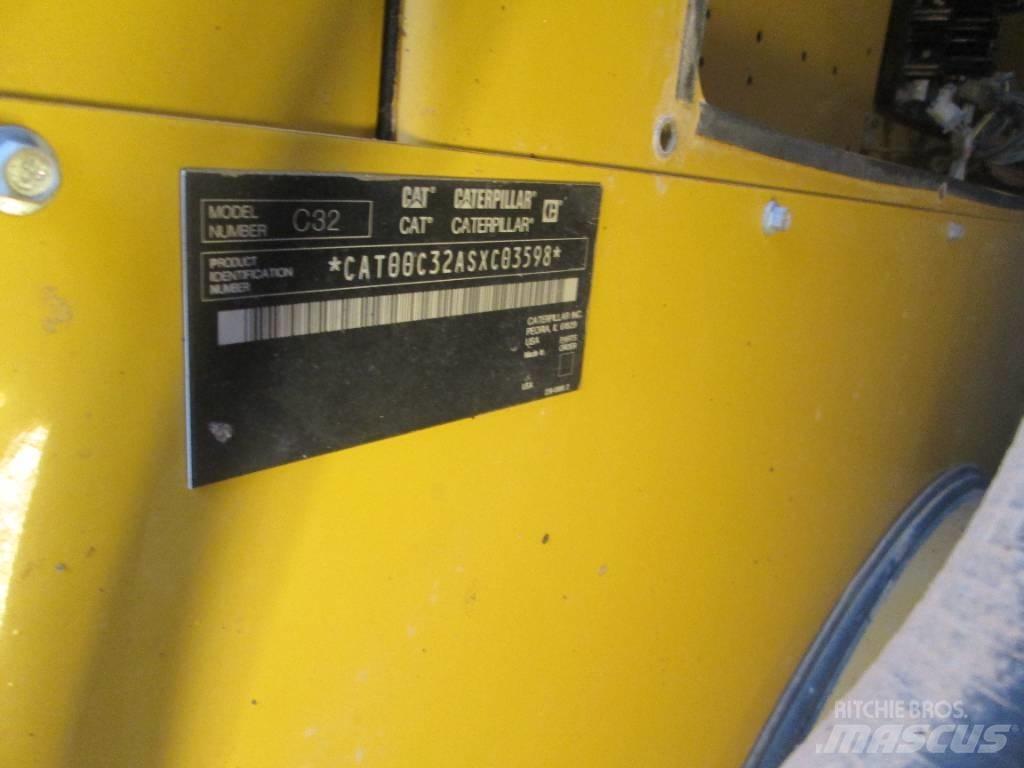 CAT C 32 Naftové generátory