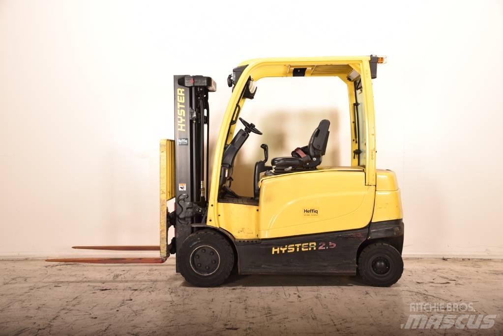 Hyster J 2.5 XN Akumulátorové vozíky