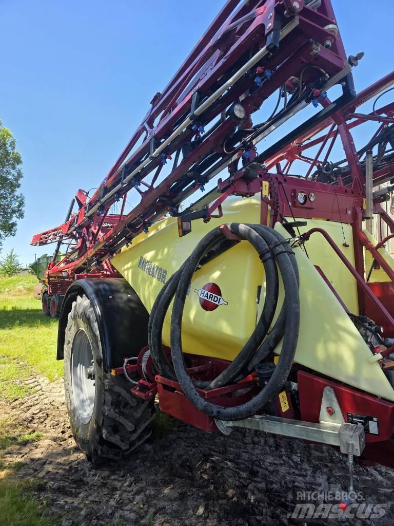 Hardi Navigator 4000 Ťahané postrekovače