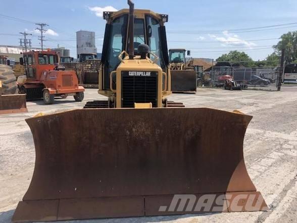 CAT D 5 G XL Pásové dozéry