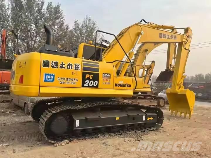 Komatsu PC 200 Pásové rýpadlá
