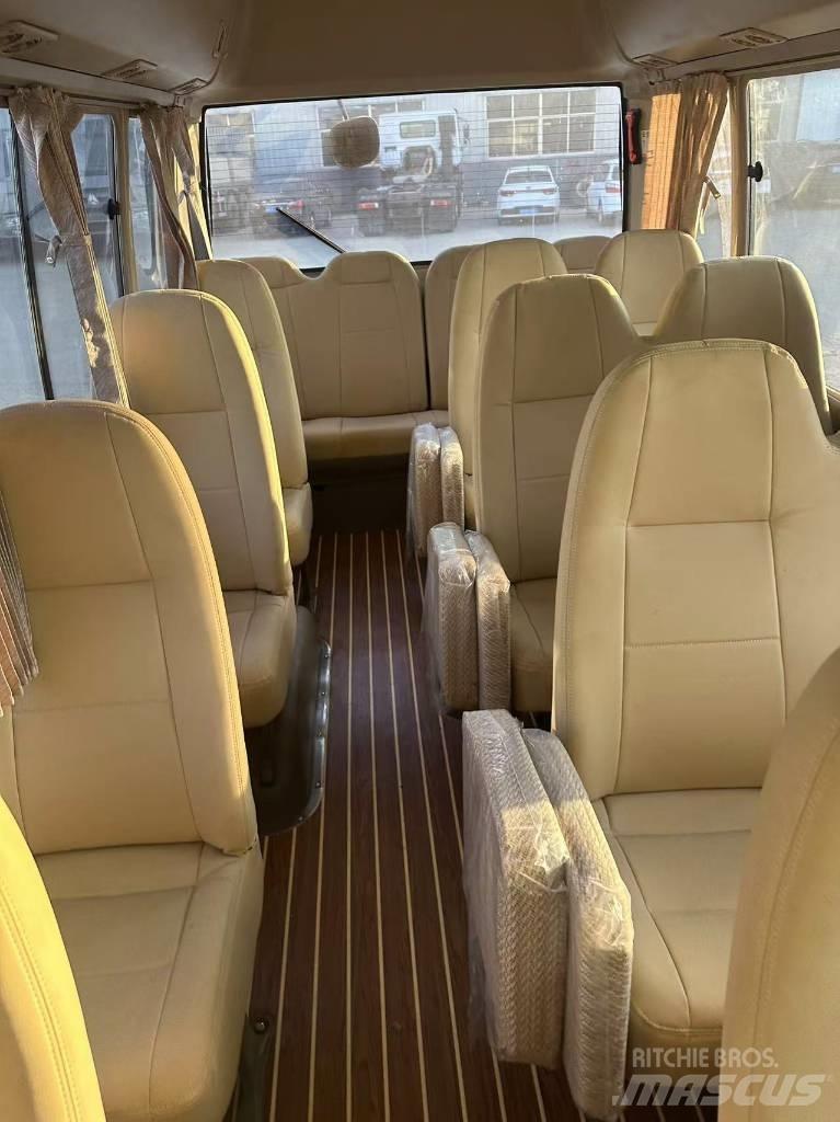 Toyota Coaster Medzimestské autobusy