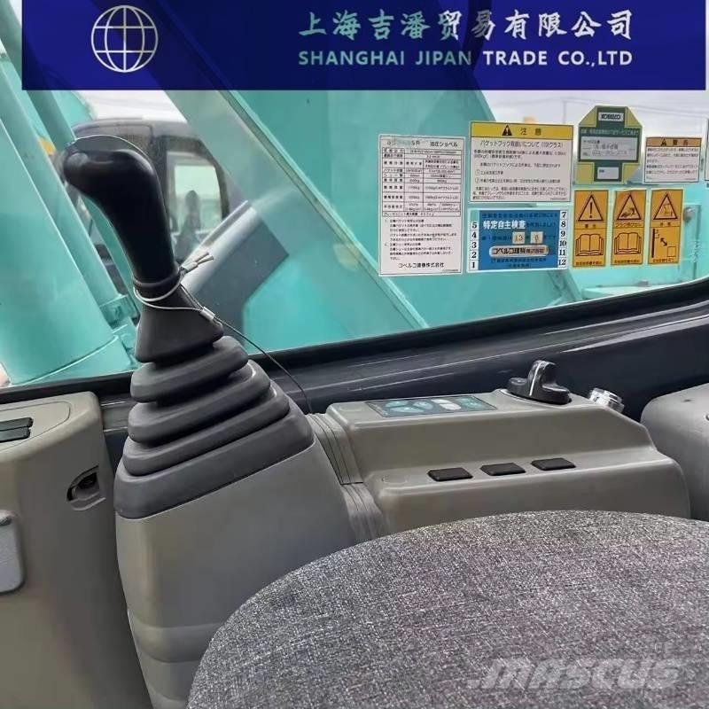 Kobelco SK 135 Pásové rýpadlá