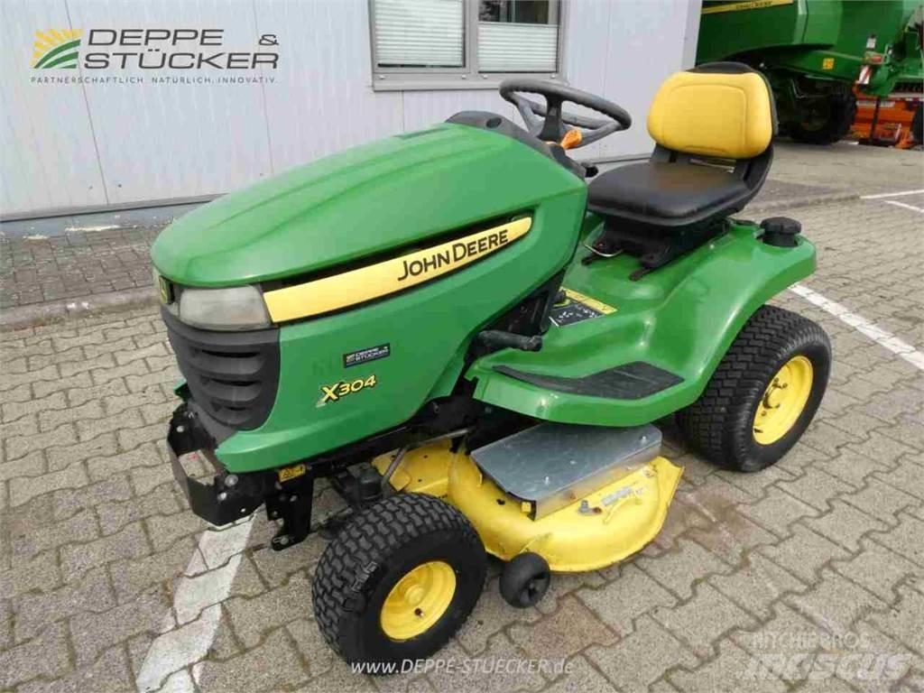 John Deere X304 Žacie stroje
