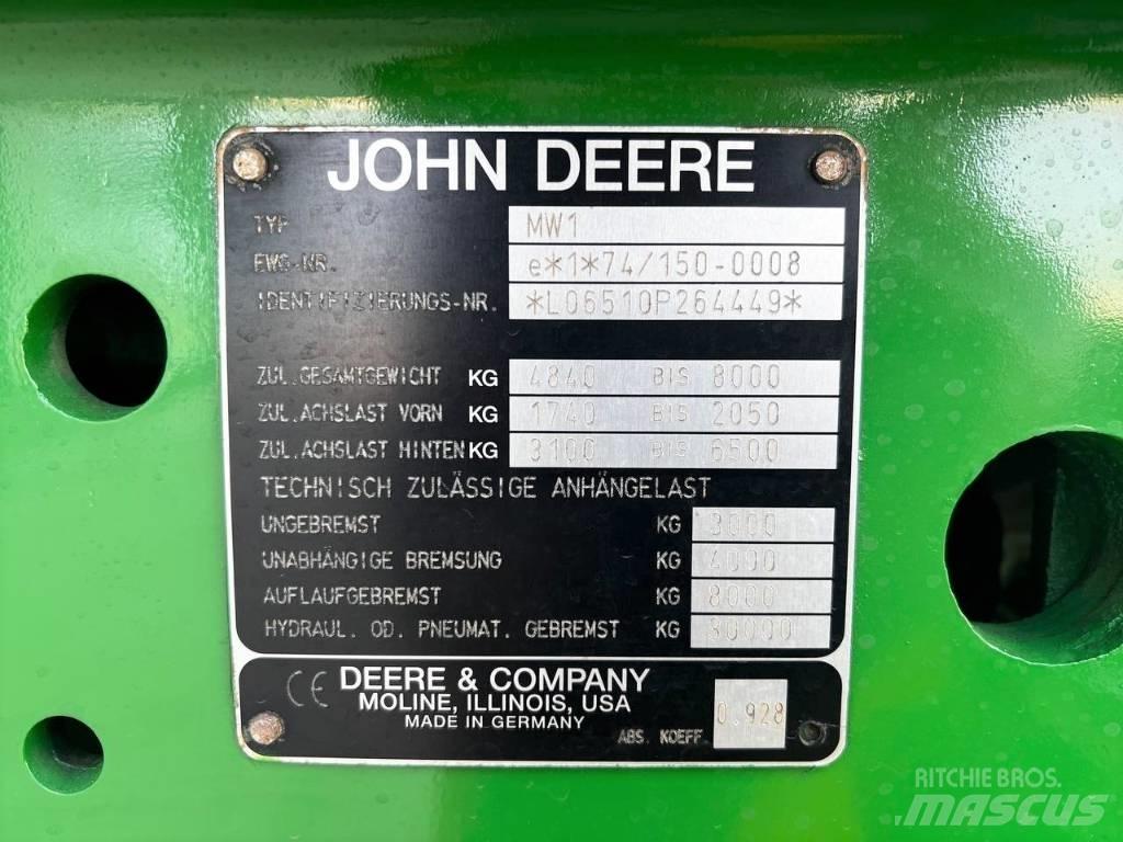 John Deere 6510 Traktory