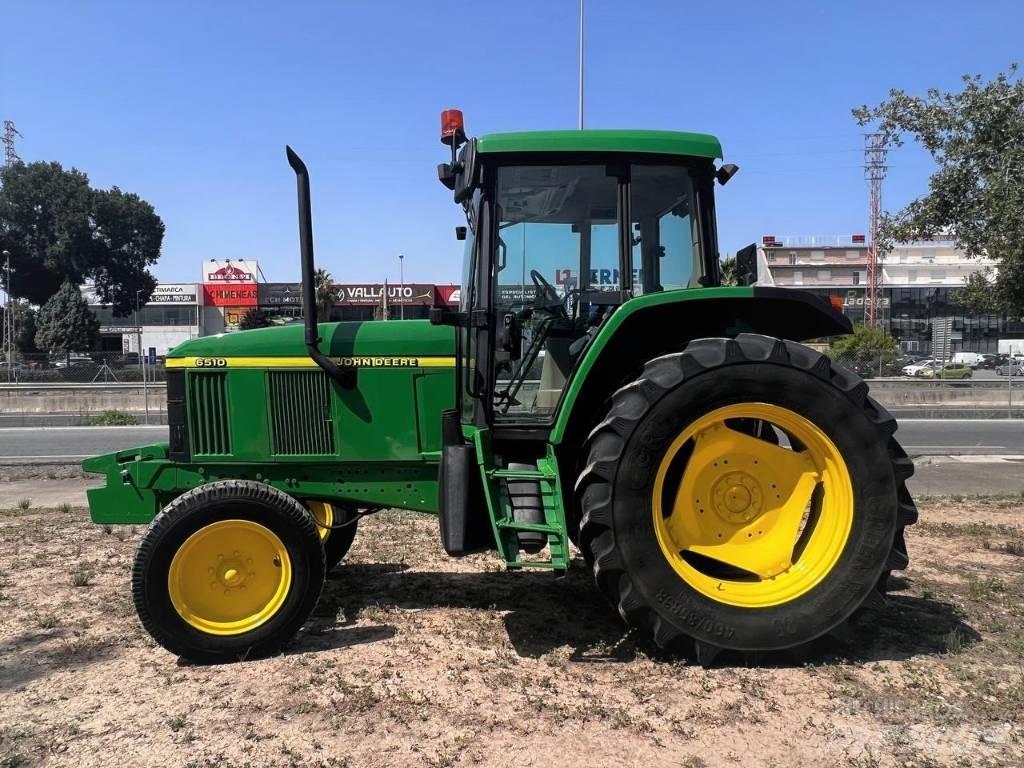 John Deere 6510 Traktory