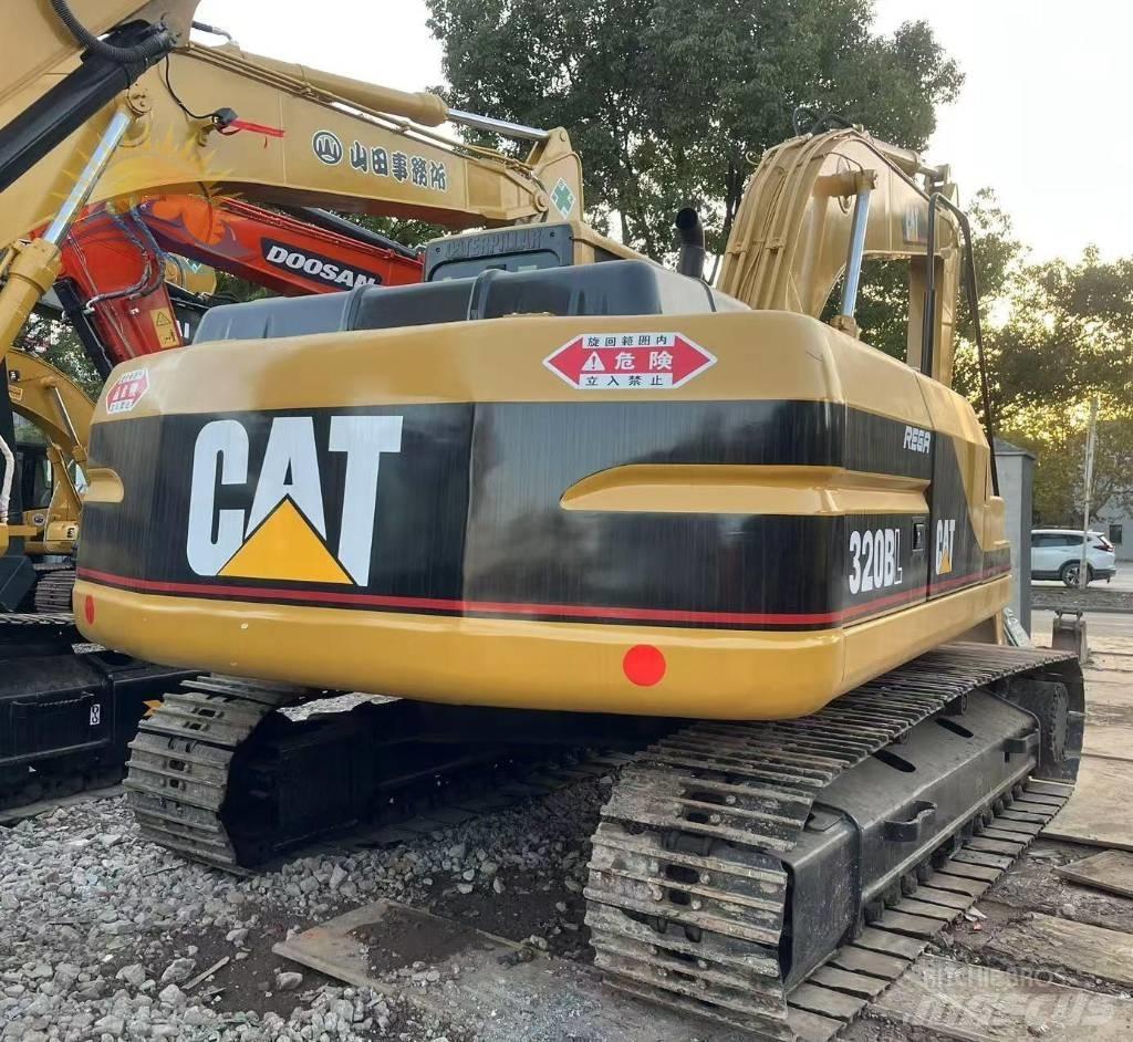 CAT 320 B L Pásové rýpadlá