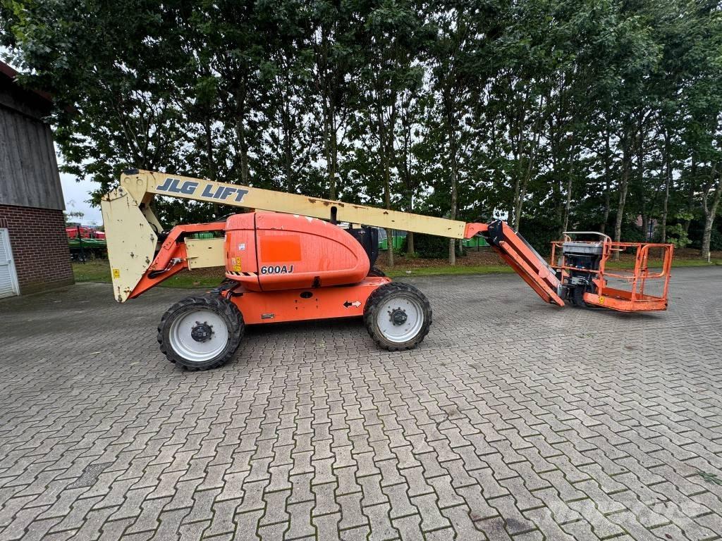 JLG 600 AJ Kĺbové plošiny