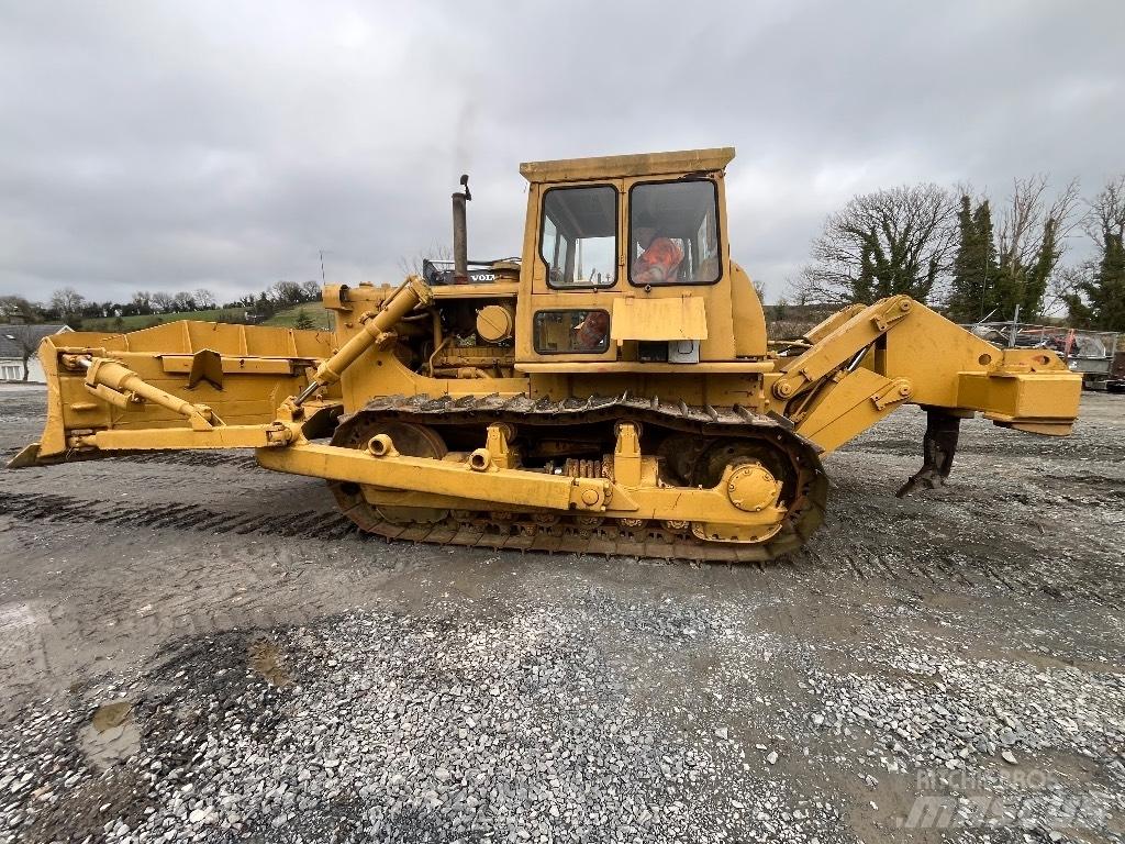 CAT D 7 Pásové dozéry