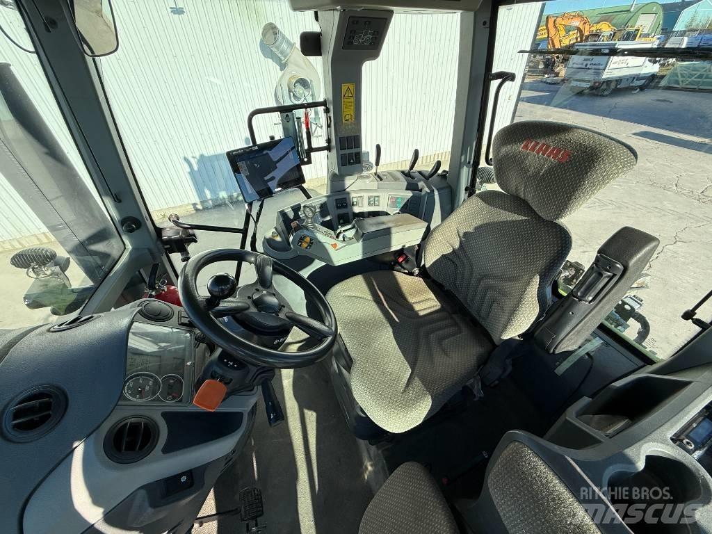CLAAS Axion 850 Traktory