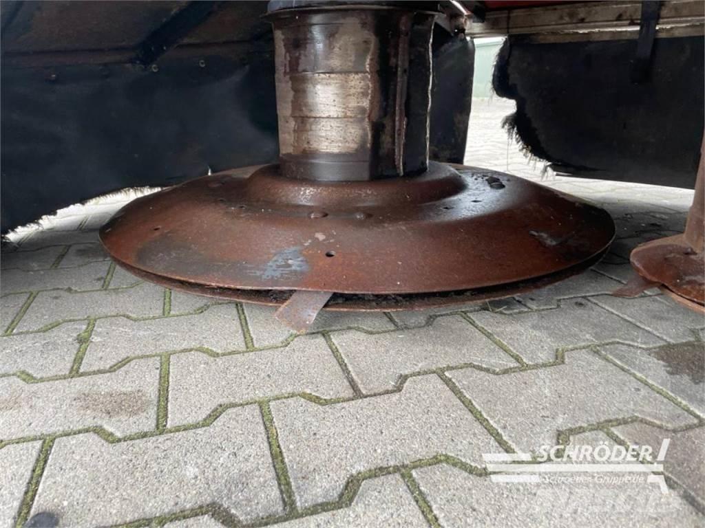 Pz-Vicon CM 299 Kosačky namontované a ťahané