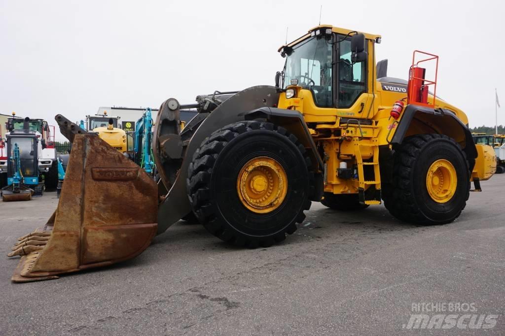 Volvo L250H *Uthyres* Kolesové nakladače