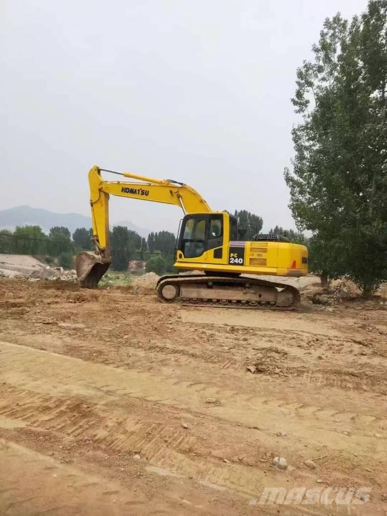 Komatsu PC 240 Pásové rýpadlá