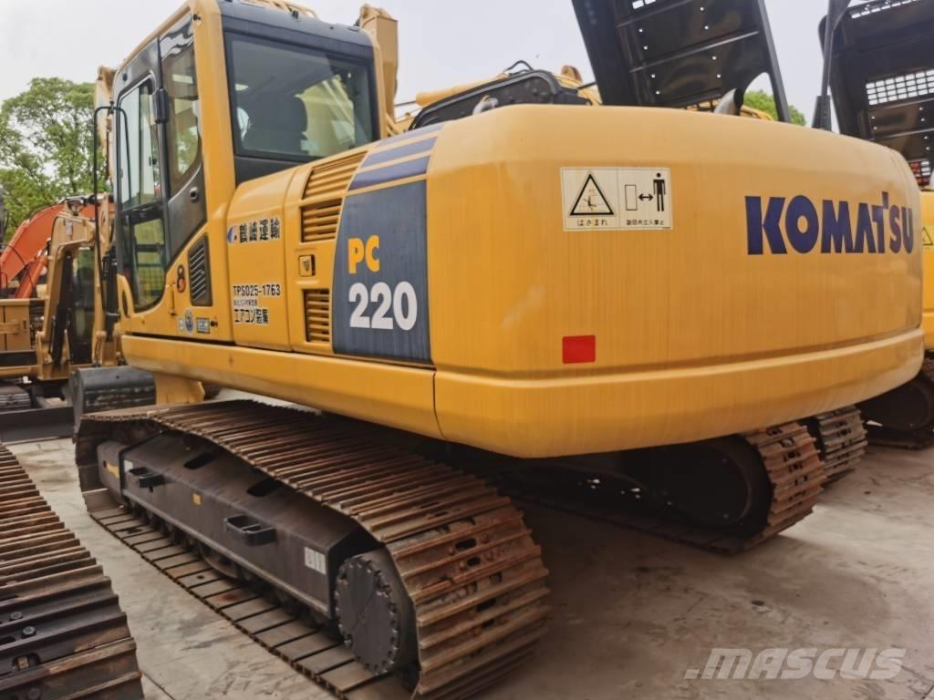 Komatsu PC 220-8 Pásové rýpadlá
