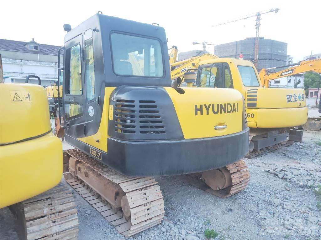 Hyundai R80-7 Pásové rýpadlá