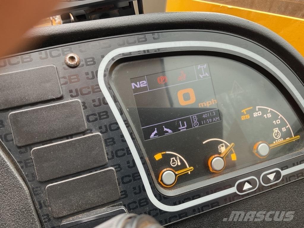 JCB 540v140 Teleskopické manipulátory