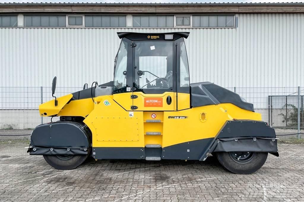 Bomag BW 28 RH Pneumatikové valce