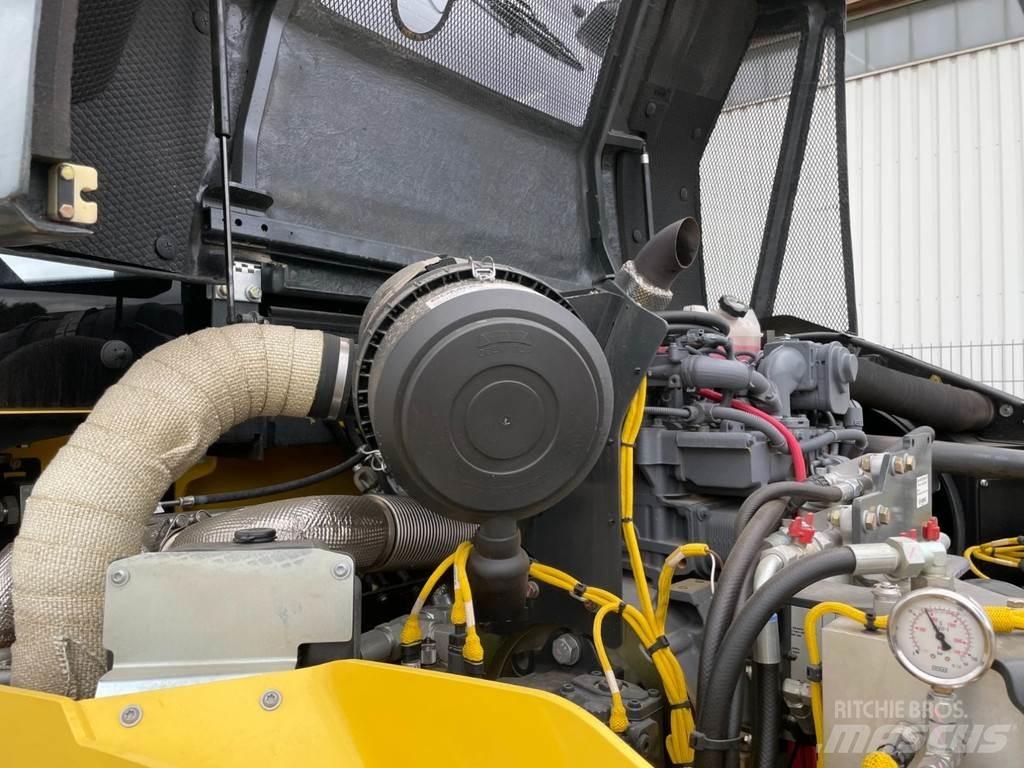 Bomag BW 28 RH Pneumatikové valce