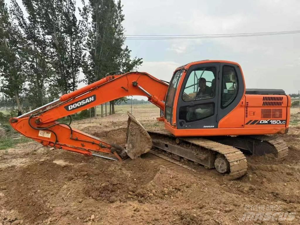 Doosan DX150 Pásové rýpadlá