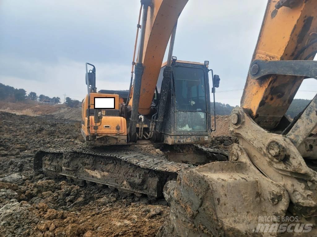 Hyundai HX 220 Pásové rýpadlá