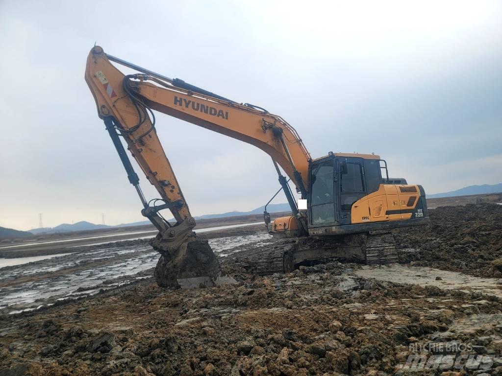 Hyundai HX 220 Pásové rýpadlá
