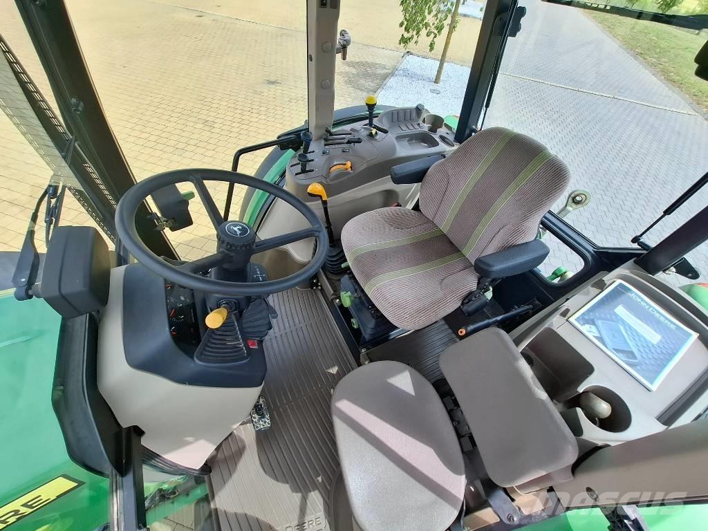John Deere 5080M Traktory