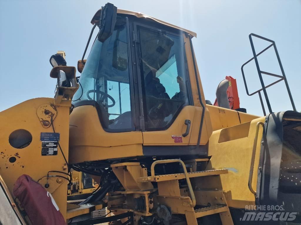 Volvo L 220 F Kolesové nakladače